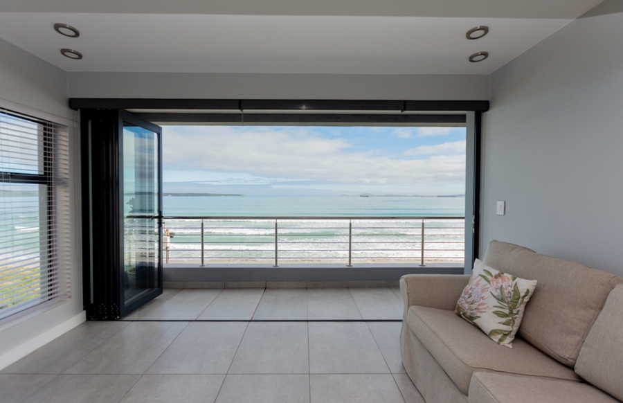 7 Bedroom Property for Sale in Calypso Beach Western Cape